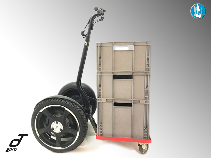 Segway kaufen - Als Logistik-Lösung in schmalen Gängen - erhältlich bei balanceroller.com